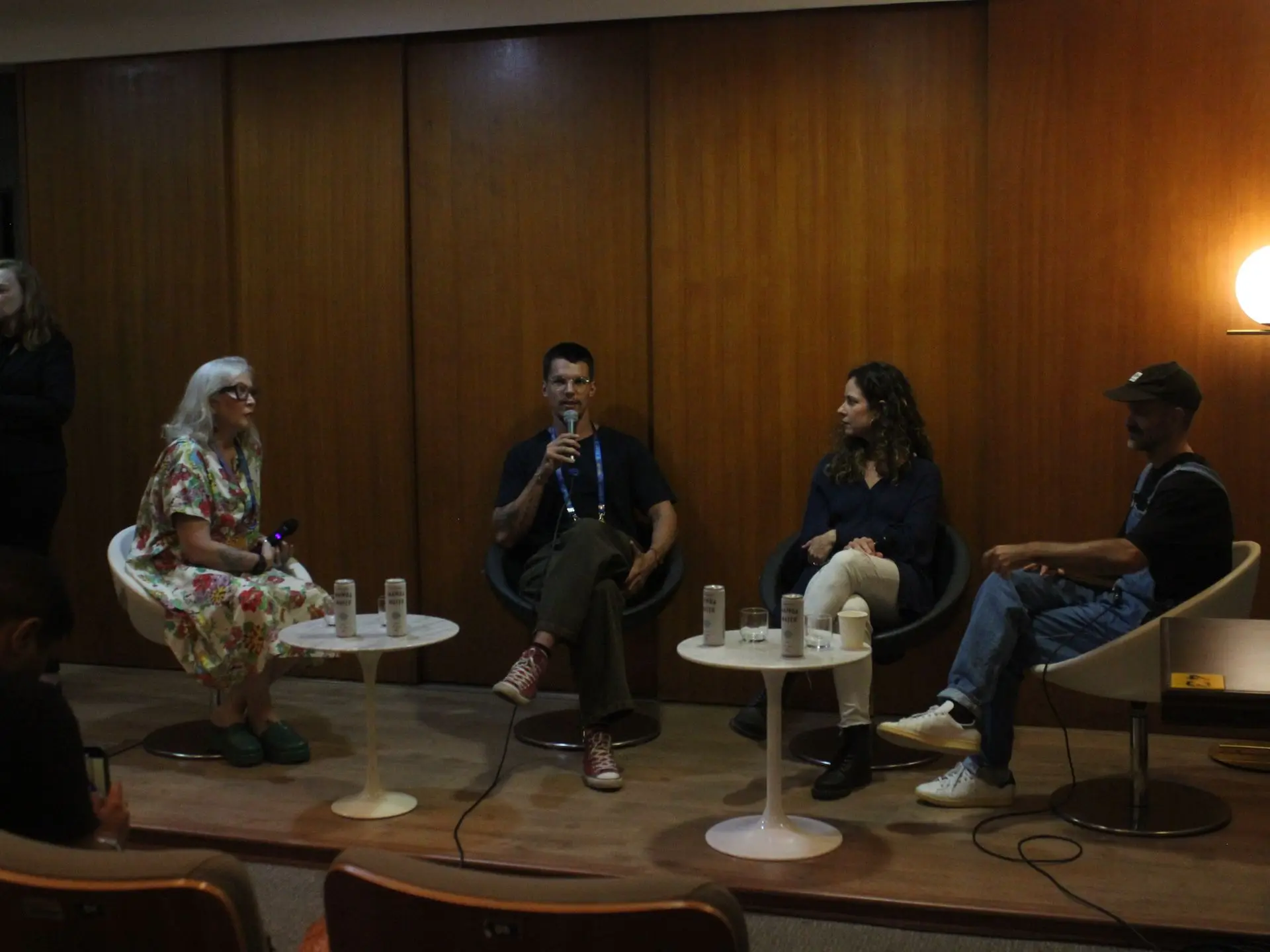Participantes do Kardum Summits com Ana Leão, Roberto Pessoa, André Carvalhal e Fê Cortez